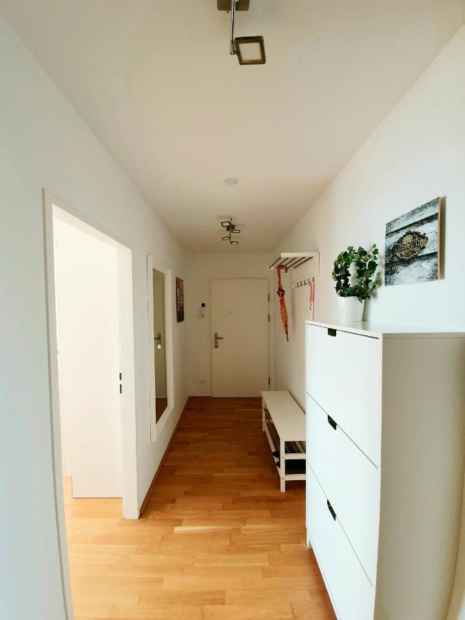 Near Lake Two Bedroom Fully Furnished Apartment Wien Eksteriør billede