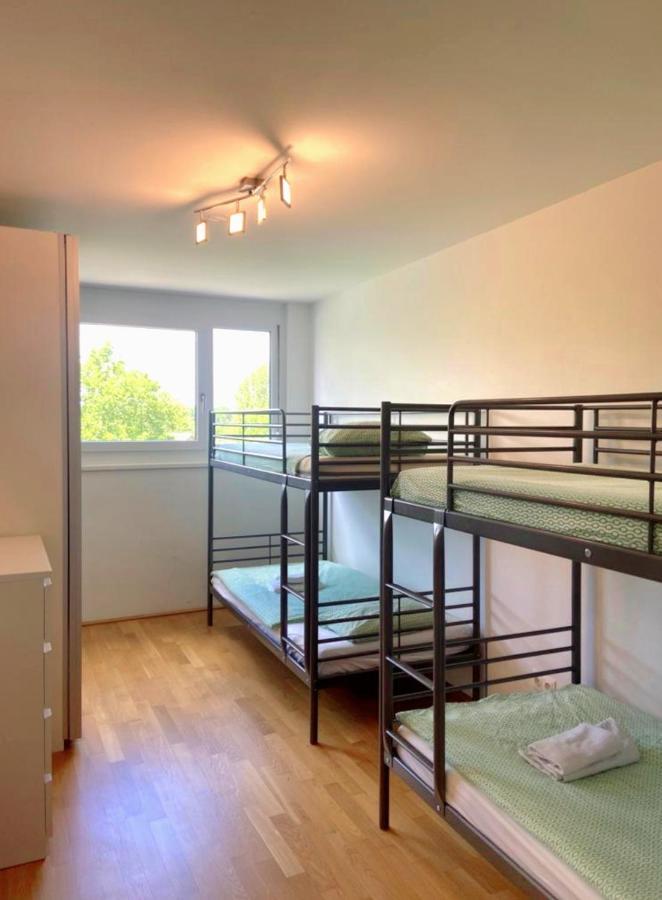 Near Lake Two Bedroom Fully Furnished Apartment Wien Eksteriør billede